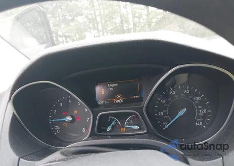 2017 Ford Focus Se z USA, uszkodzony, nr VIN 1FADP3F29HL224939